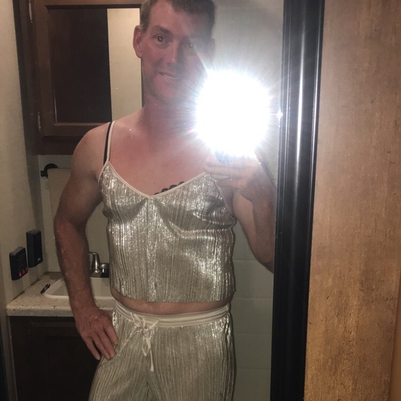 Meet your Posher, Adam - Picture 5 of 8